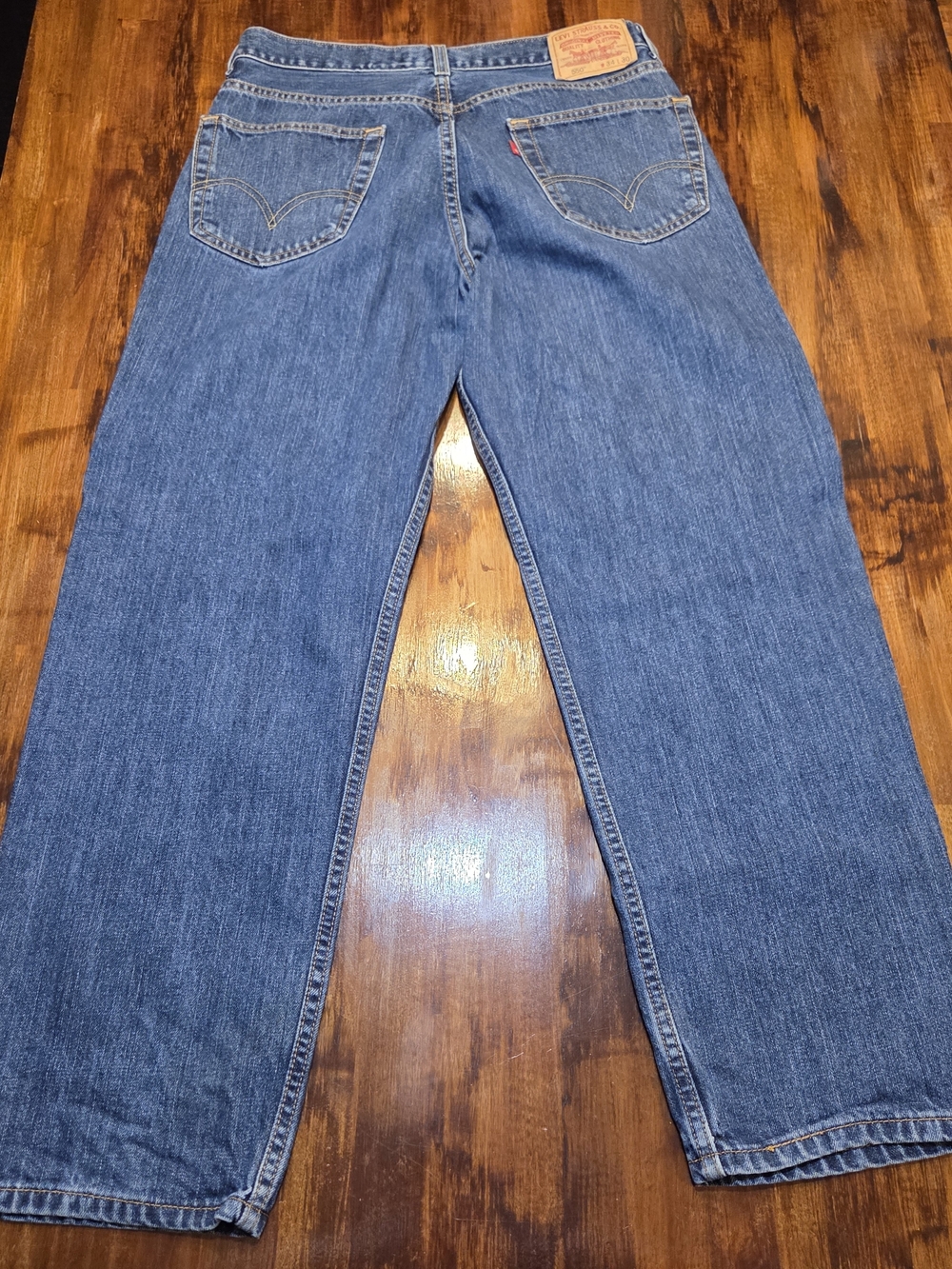 Men's Levi's 550 Relaxed Fit Jeans Size 34x30 Medium Wash y2k vintage Denim - Picture 7 of 7